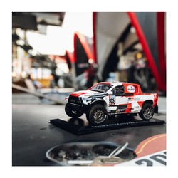 Maquette de voiture 1:24 Dakar HILUX T1+ Toyota Gazoo Racing